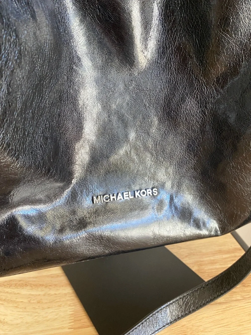 Michael Kors Devon Black Leather Shoulder Bag with Silver Chain Detail - Picture 11 of 12